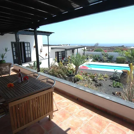 Beautiful Macher - 4 Bedrooms - Macher Retreat - Private Pool And Endearing Interior *