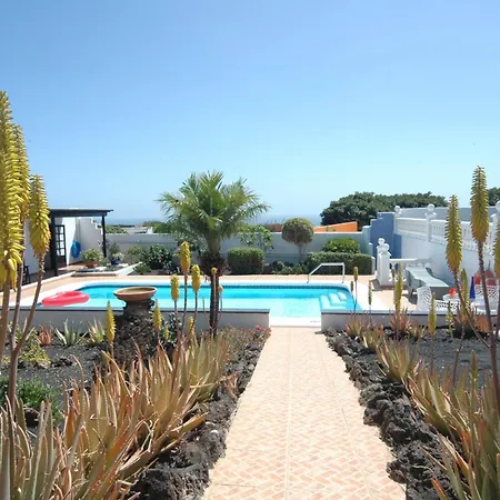 Beautiful Macher - 4 Bedrooms - Macher Retreat - Private Pool And Endearing Interior