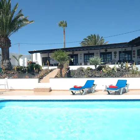 Beautiful Macher - 4 Bedrooms - Macher Retreat - Private Pool And Endearing Interior Βίλα